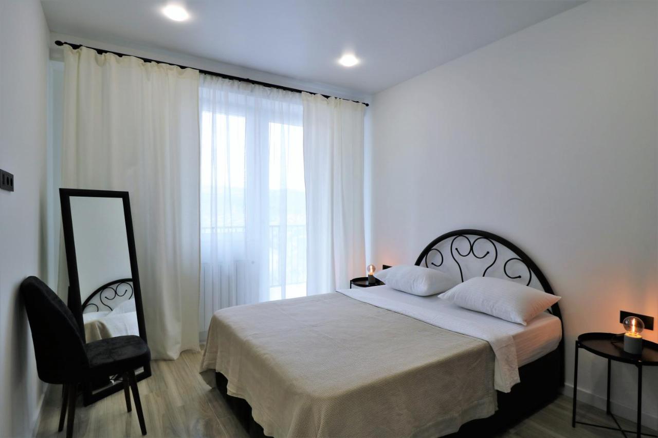 Twins Tower Apartment Tbilisi Exterior photo
