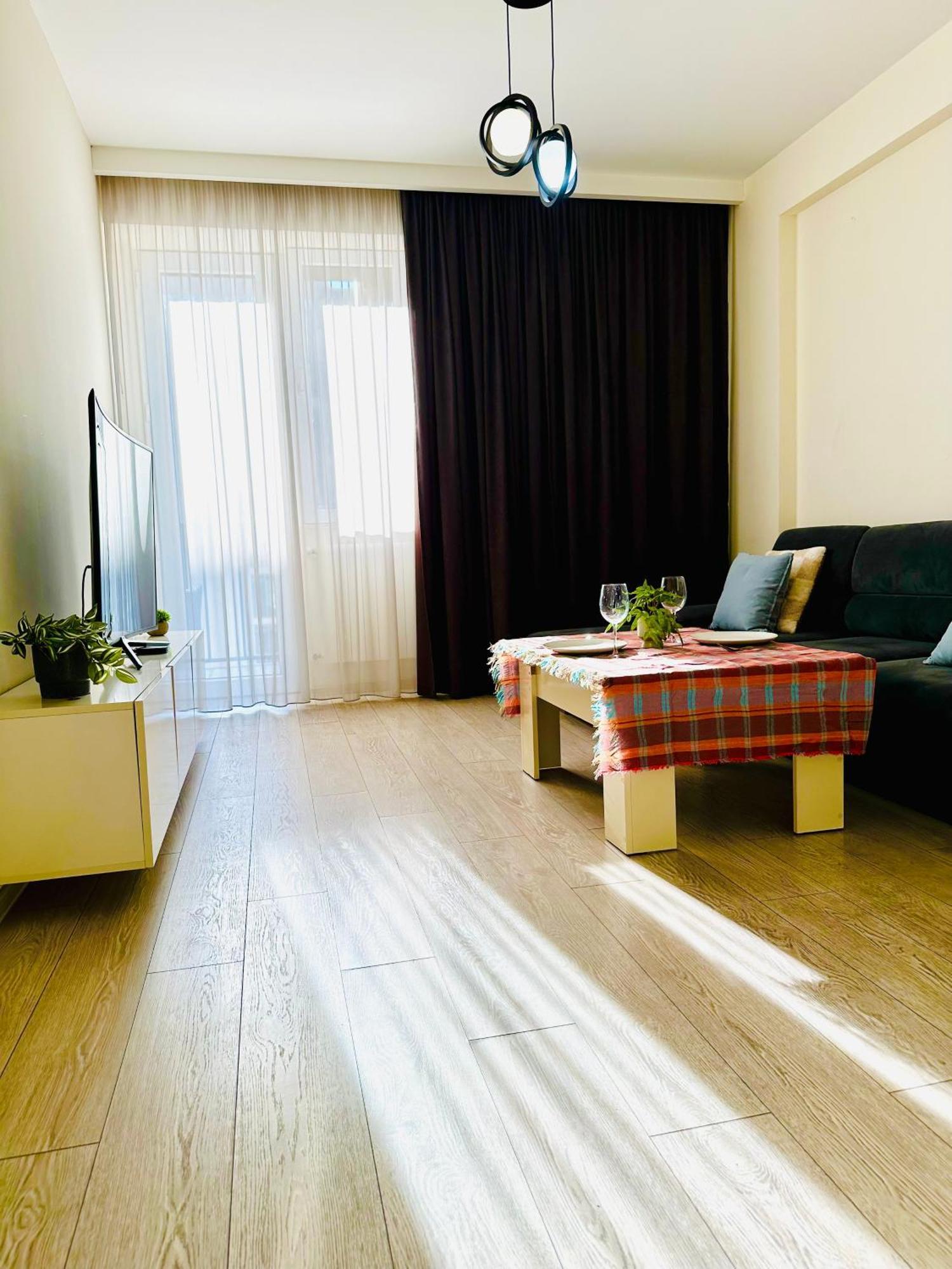 Twins Tower Apartment Tbilisi Exterior photo